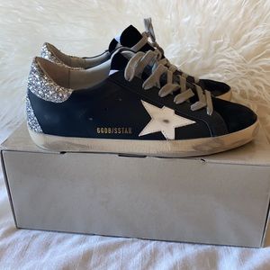 BLACK AND GLITTER GOLDEN GOOSE. SUPERSTARS.